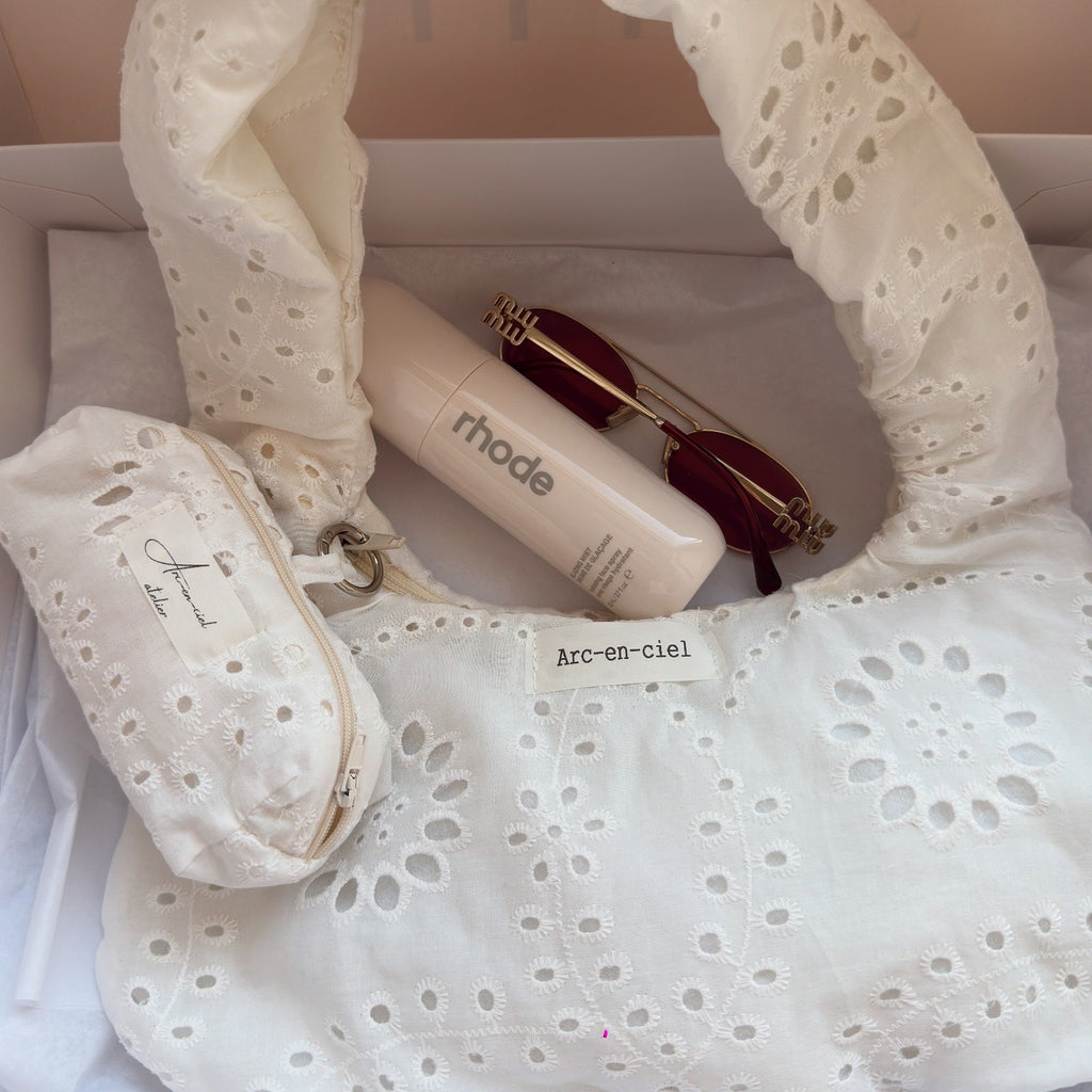 English Embroidery Pocket Bag