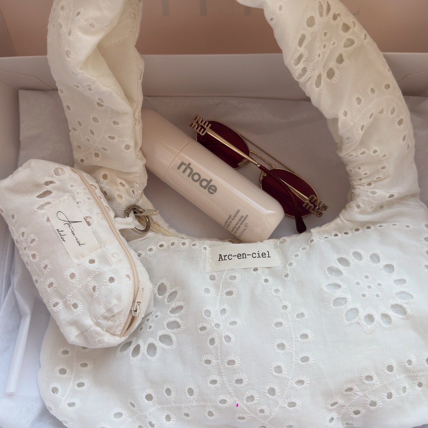 English Embroidery Pocket Bag