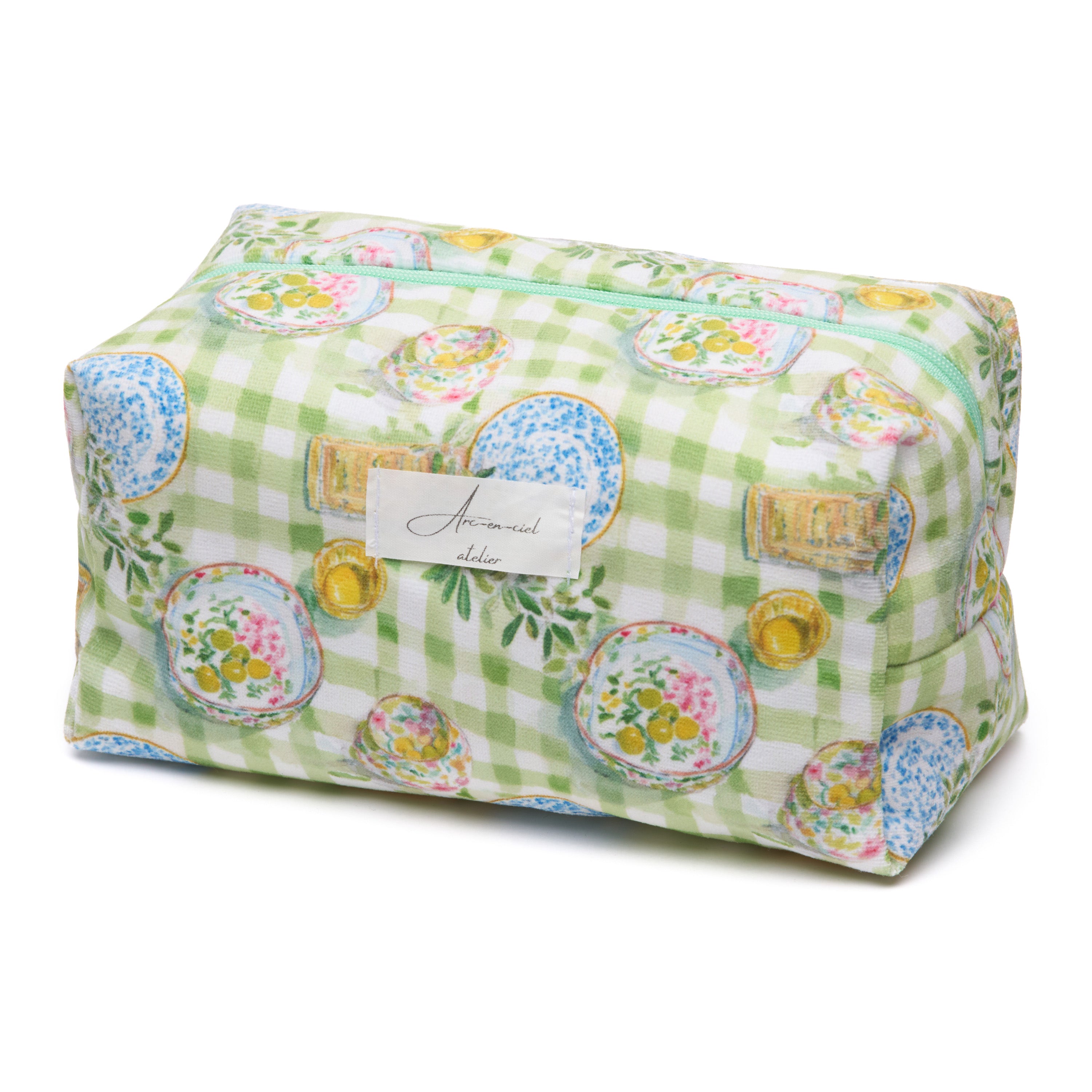 “Olives Picnic” Beauty Pouch