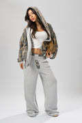 “Late Checkout” Reversible Plaid Set