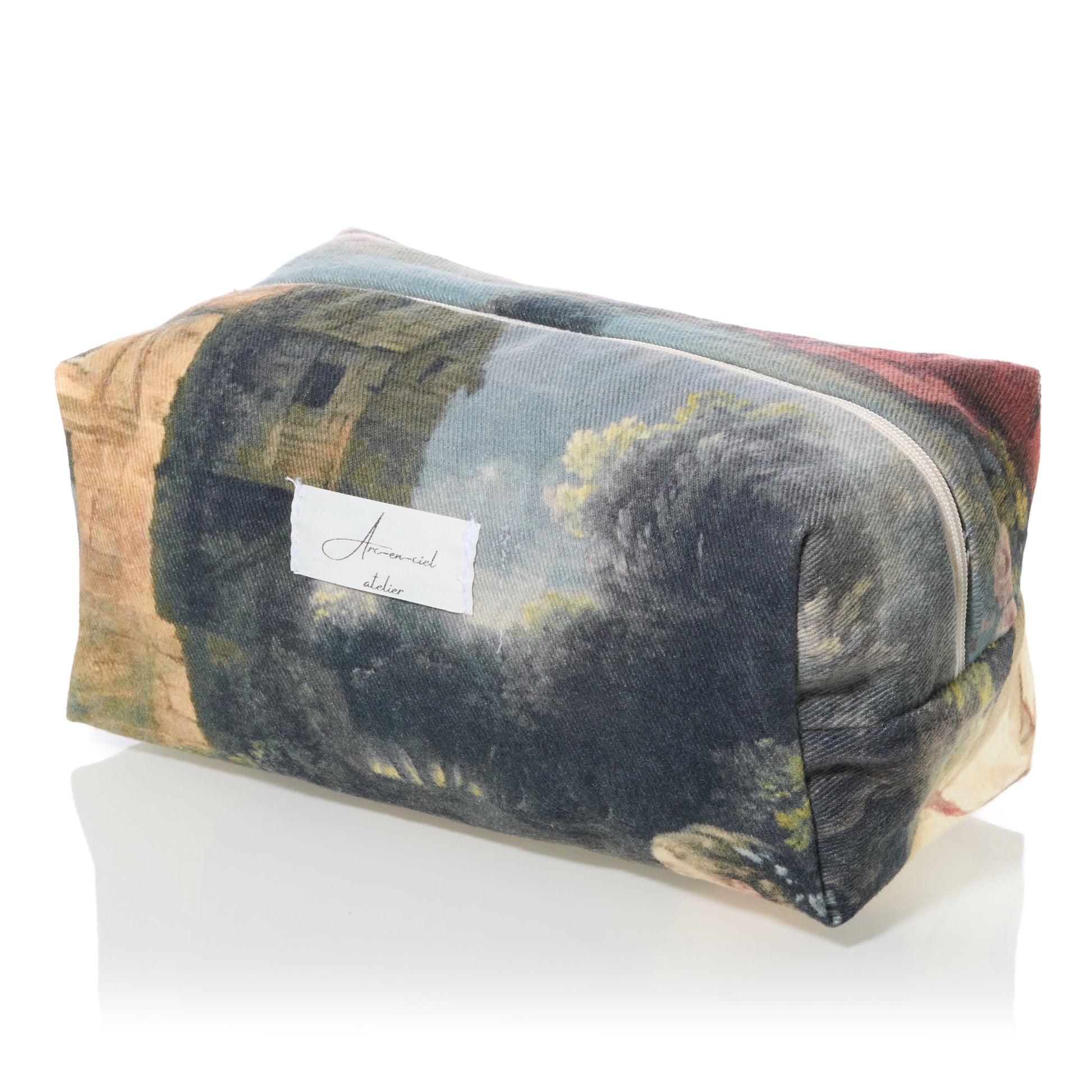 “VERSAILLES” by Marcc Beauty-Pouch