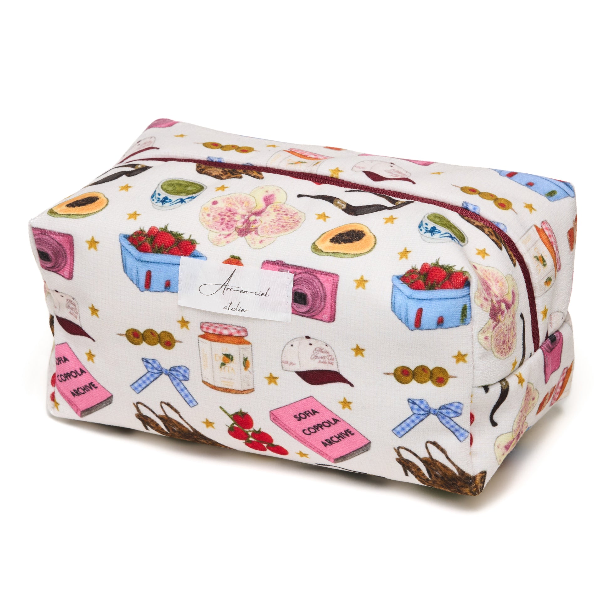 “It Girl Archive” Beauty Pouch