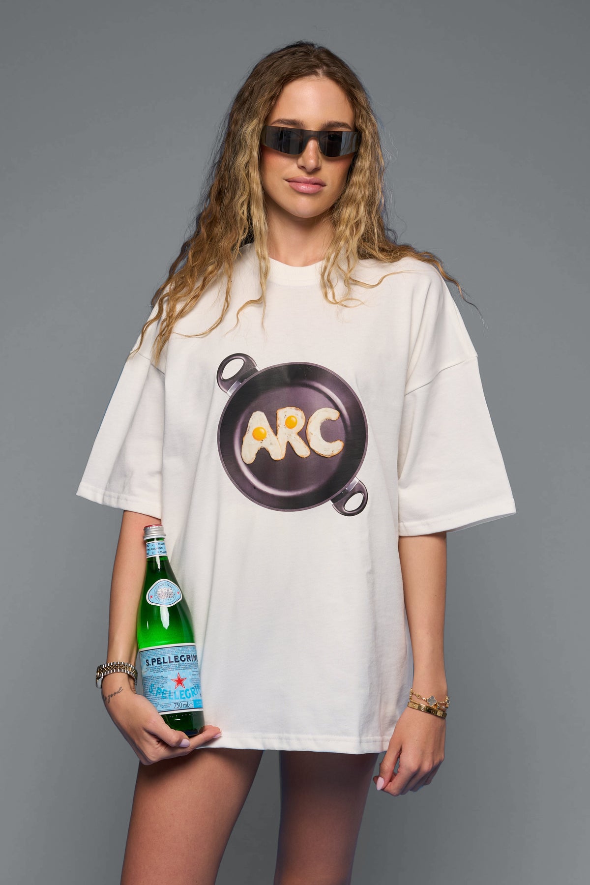 “Eggstra Cool” Oversize T-Shirt