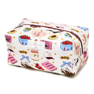 “It Girl Archive” Beauty Pouch