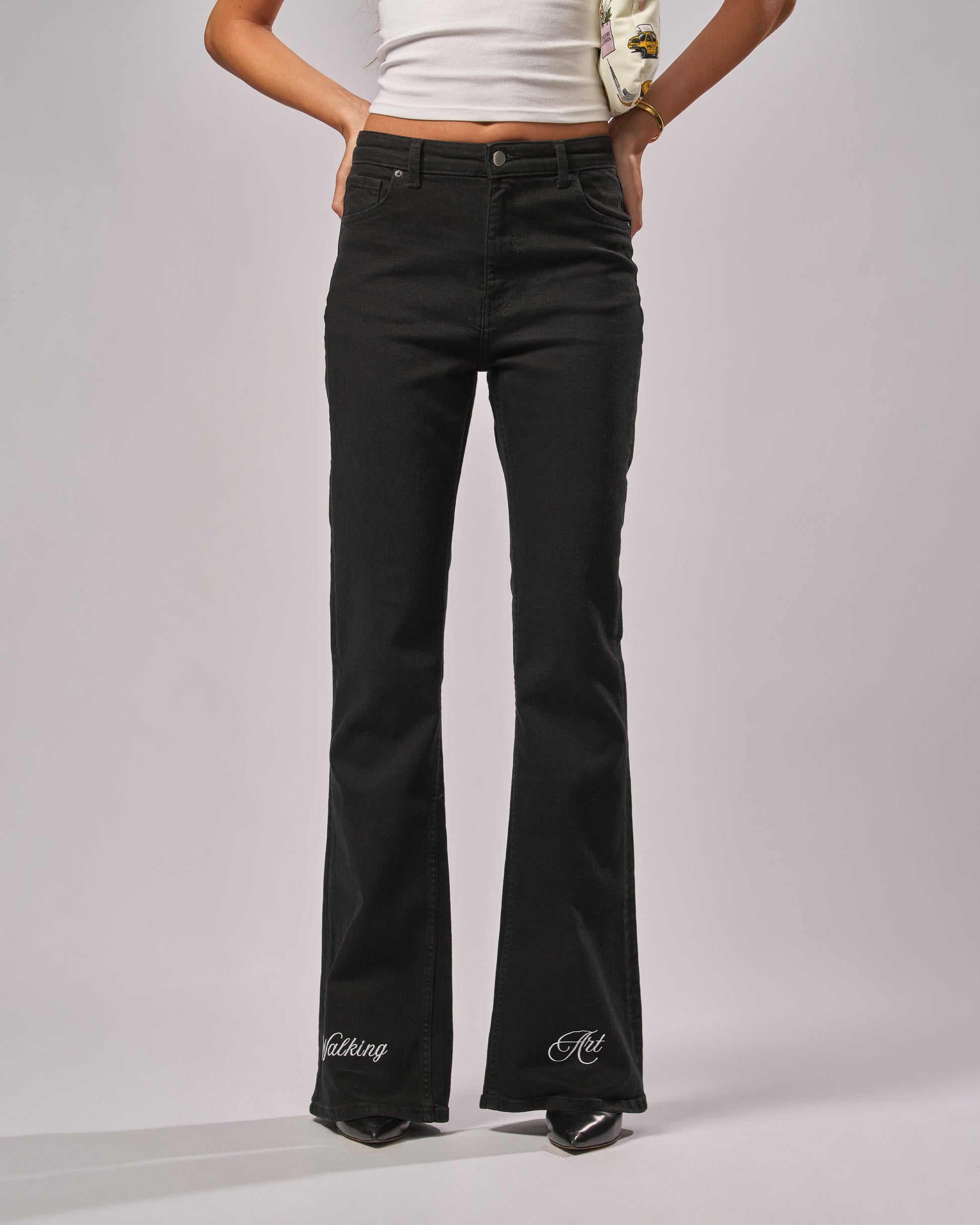 "WALKING ART" JEANS – BLACK