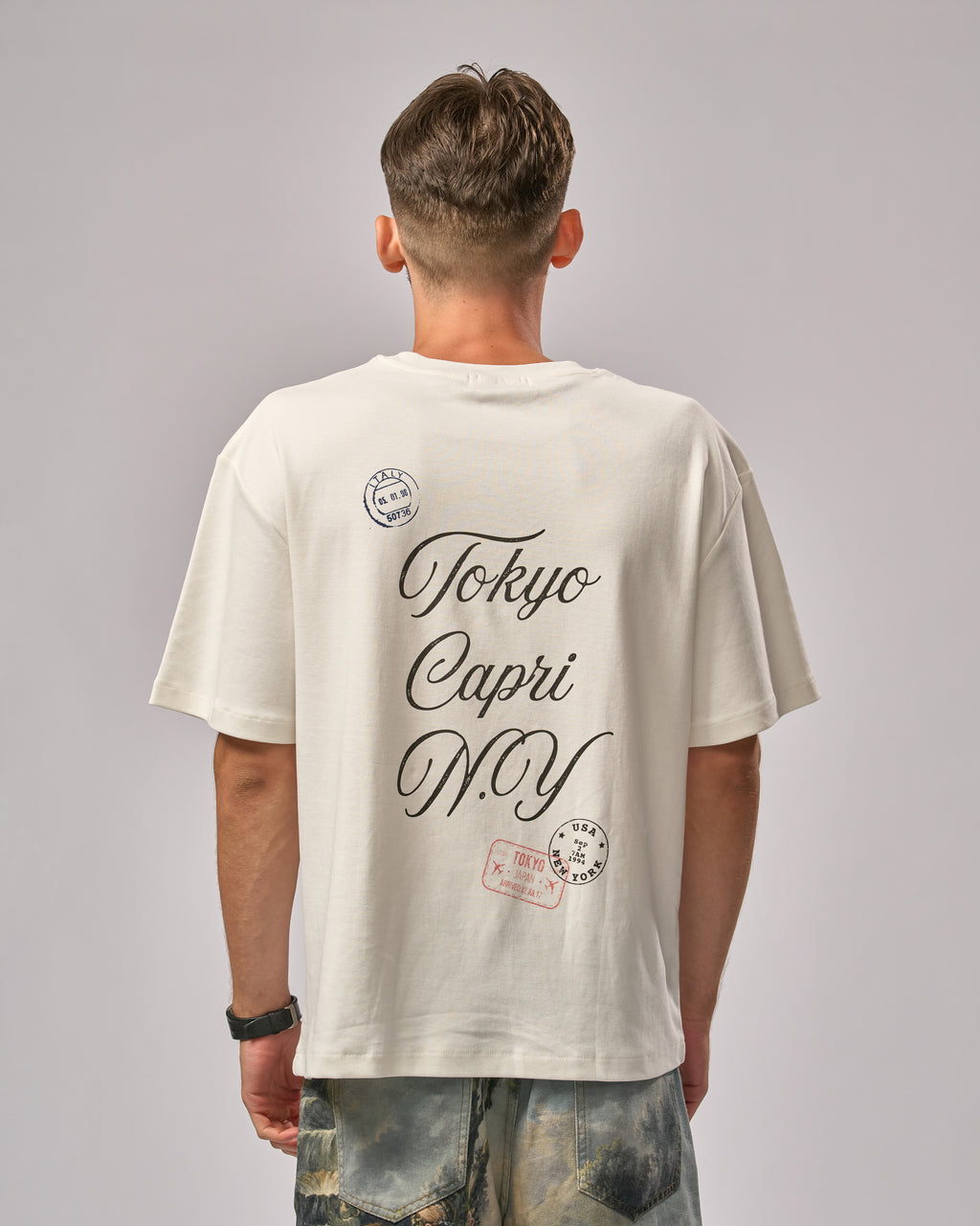 "WORLD IS YOURS" T-SHIRT